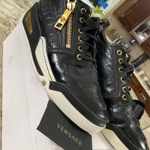 VERSACE MEN SNEAKERS